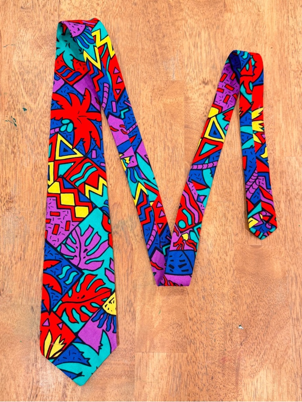 Hilo Hattie Neck Tie Mens Bold Tropical Hawaiian Print Vacation Resortwear